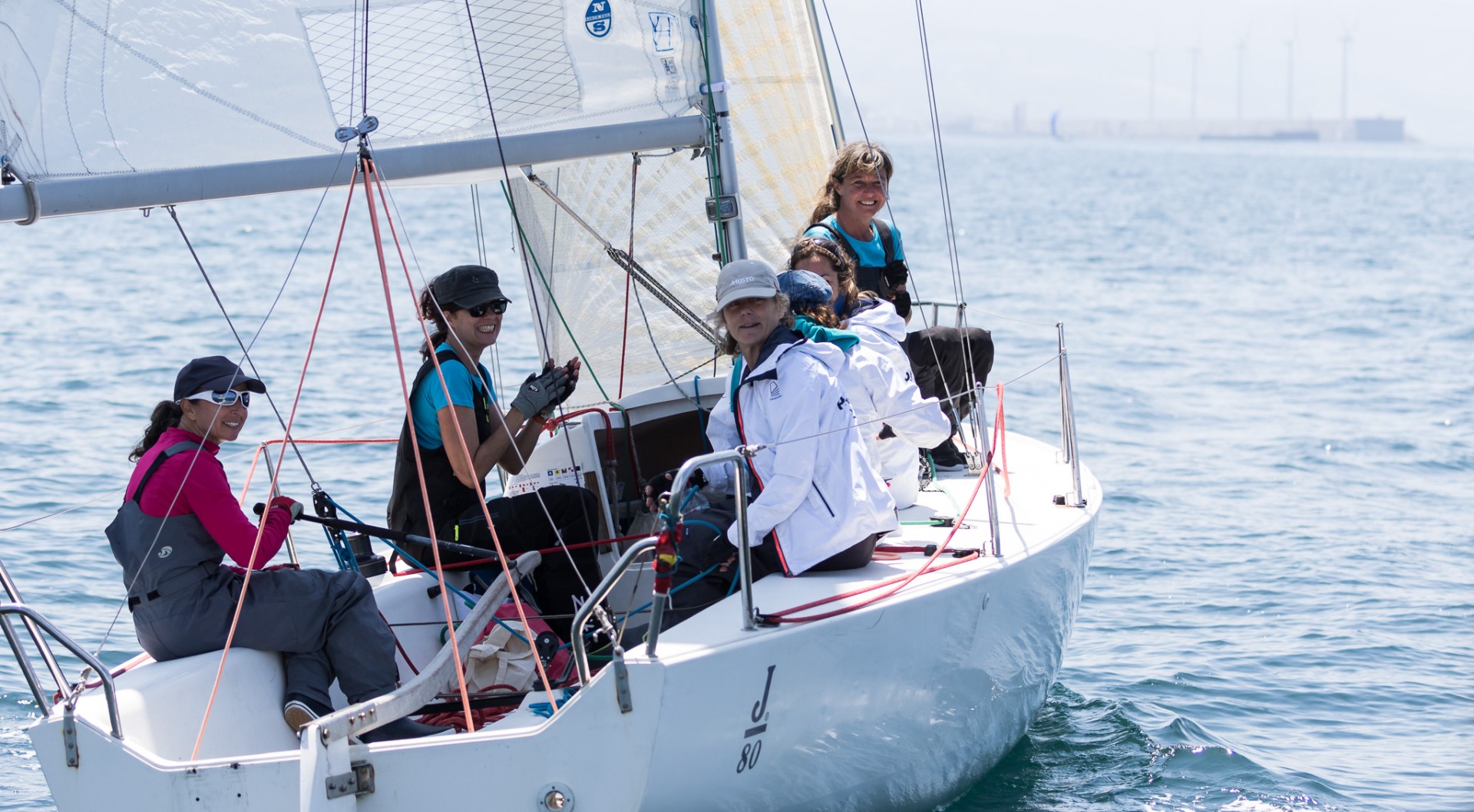 L'équipage à bord du J80