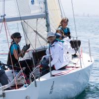 L'équipage à bord du J80