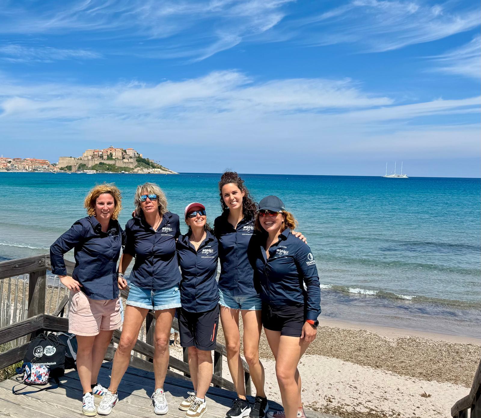 L'équipage féminin au complet
