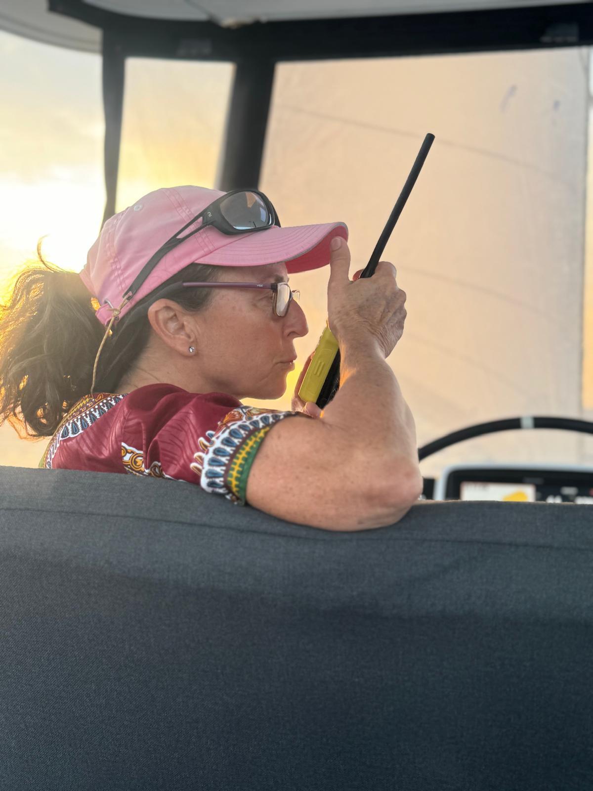 Contact VHF